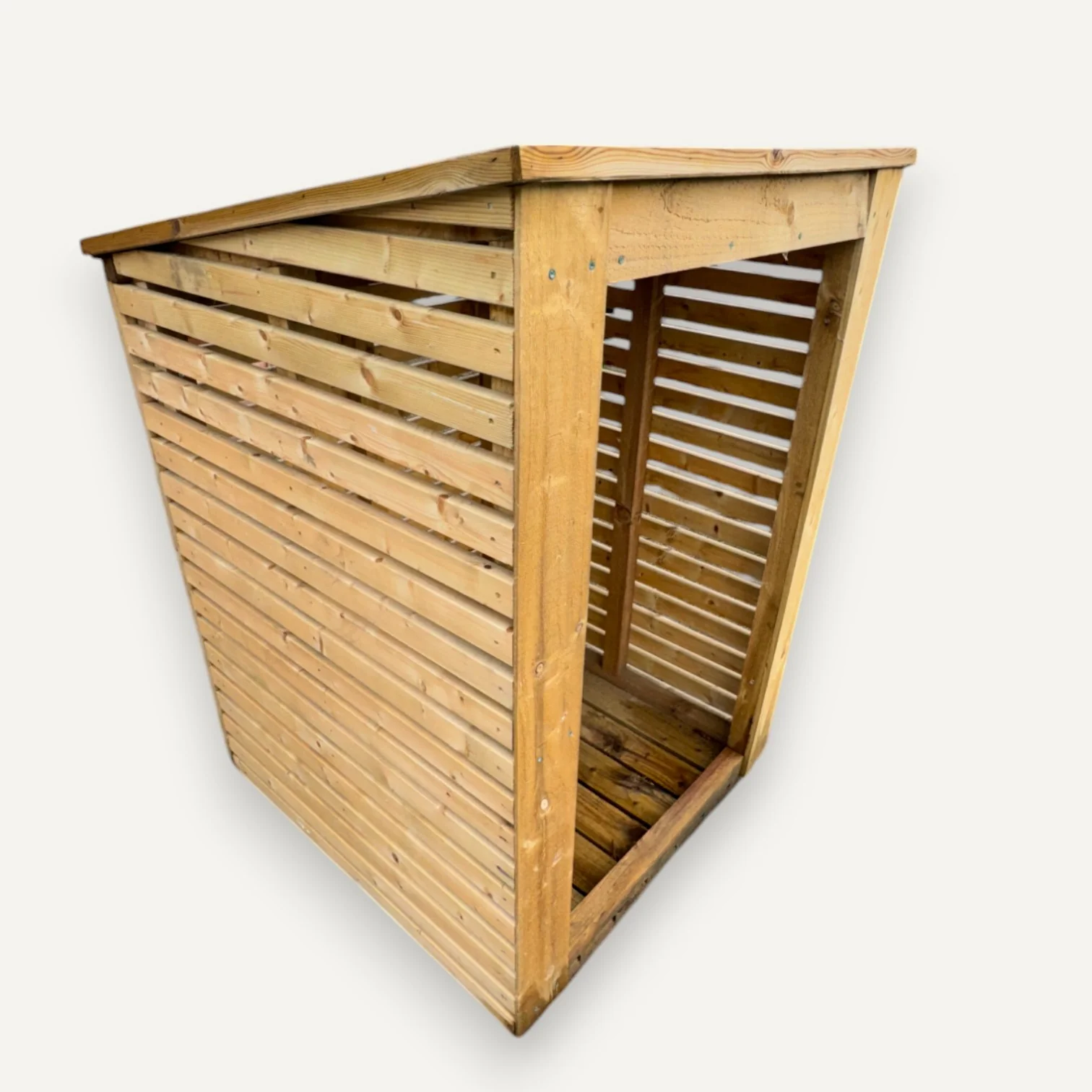 **Reduced** Single Log Store with Felt Roof